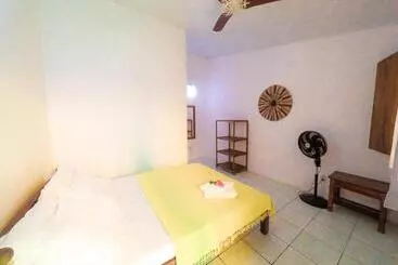 ホテル Buddy S Hostel Itacaré