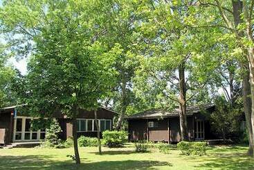 فندق Balatontourist Vadvirág Kemping