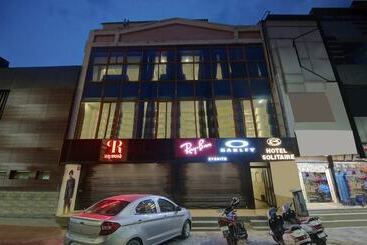 Itsy Hotels Solitaire