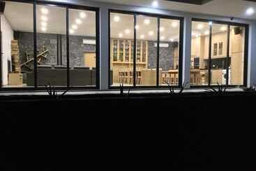 Rural Hotel Make It Happen Farm