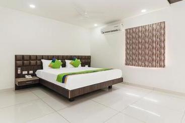 Отель Treebo Trend  Vjr