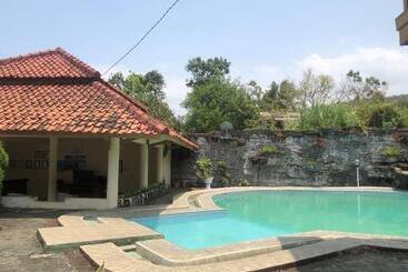 Bed and Breakfast Pantai Mutiara