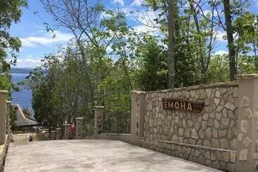 Hotel Emoha Dive Resort