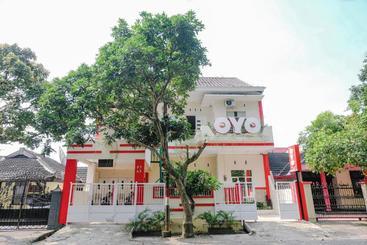 Hôtel Omahku Asri Syariah By Oyo Rooms