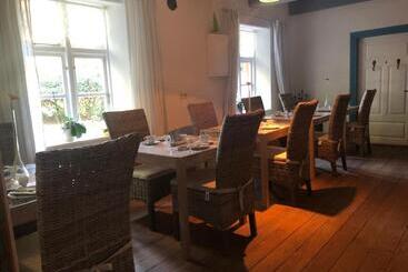 بنسيون Altes Pastorat Langenhorn