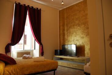 פנסיון Secret Rhome Colosseum