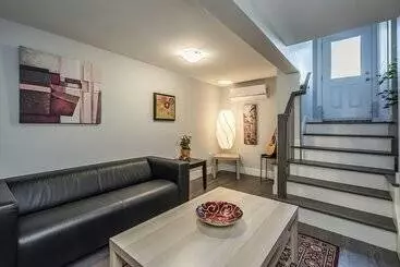 Appartements touristiques Spacious Dal & Downtown Apartments