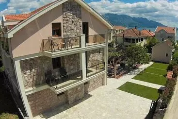آپارتمان‌های توریست‌ها Vila La Vita Del Mare