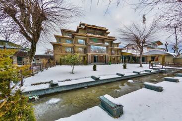 Eden Resorts And Spa