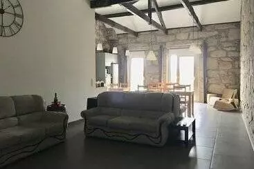 Majatalo Campanha Boutique Station