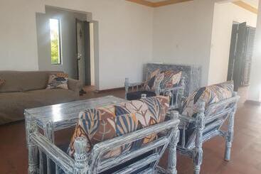 Wayside Beach Apartments