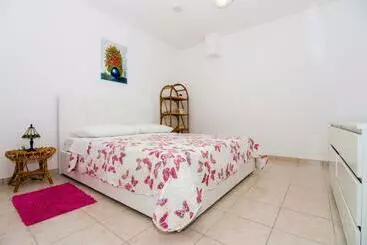 Turistlägenheter Villa Leon