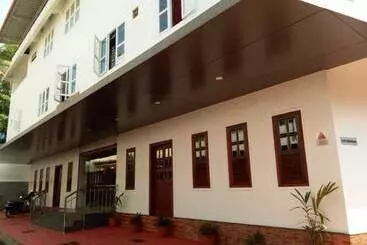 Hotel Queens