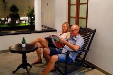 پانسیون Green Mo Holiday Inn