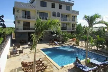 هتل آپارتمان Retro Boutique Hotel Limited