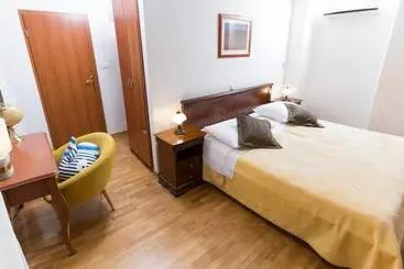 پانسیون Rooms Base