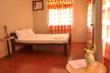 Hotel Larville Pool Garden Resort & Restaurant
