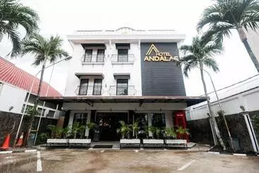 Hotel Reddoorz Plus @ Jalan Raden Intan Lampung