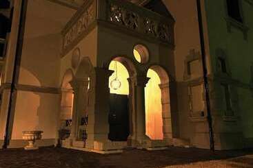 تختخواب و صبحانه Relais Toti Beb Bed E Breakfast