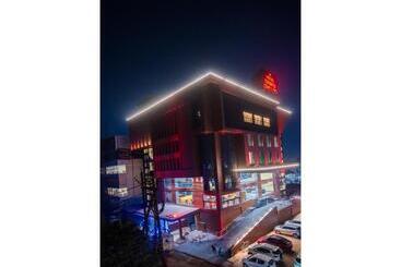 酒店 Grand Dhillon