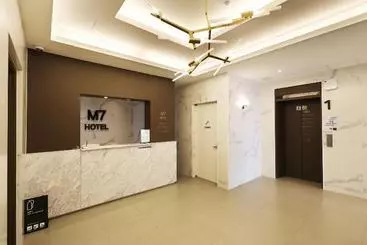ホテル M7