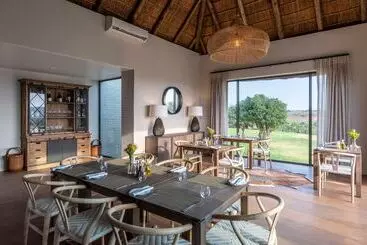 Hotel Shamwari Sarili