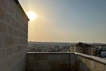 هتل آپارتمان Nahas Plaza