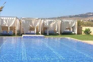 هتل Damour Country Club