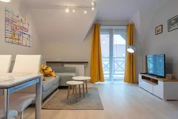 ツーリストアパートメント Rentplanet Apartamenty Szrenica