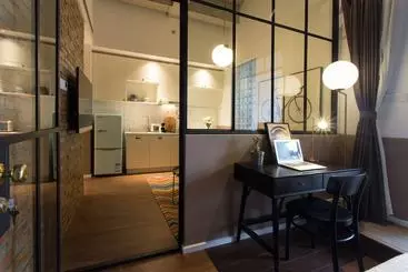 Hotel More Residence Shanghai Jinzhong Road