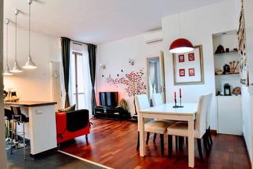 ツーリストアパートメント The Red Suite In Florence With Free Parking