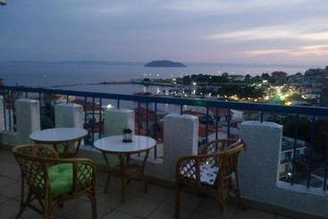 Aparthotel Egeon Studios