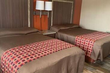 Prince Of Wales Motel