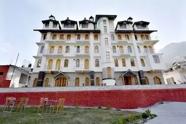Hotel Avenue Manali
