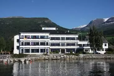 Innvik Fjordhotel Misjonheimen