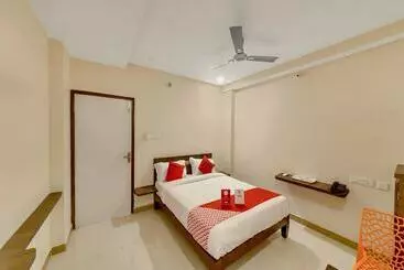 هتل Sai Vihar By Oyo Rooms