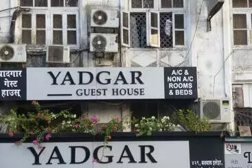 Majatalo Yadgar Guest House
