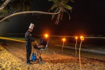 בית מלון כפרי Clive Garden