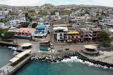 هتل Galapagos Sunset