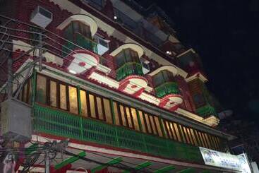 Hotel Shivratri Guest House