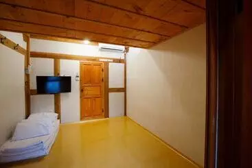 Majatalo Gaeunchae 2