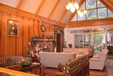 Hotel Villa Silvina And Restaurant