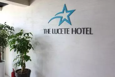 ホテル The Lucete