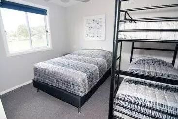 一軒屋 Laguna Lodge Holiday Units
