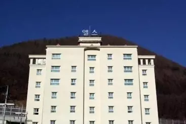 Hôtel L S