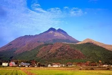 Ryokan Yufuin Hananomai