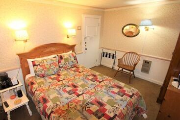 호텔 Alexander S Lodge