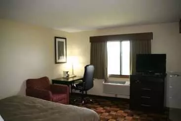 Отель Americinn By Wyndham Elkhorn Near Lake Geneva