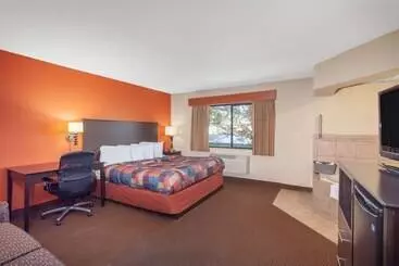 Hotell Americinn By Wyndham Ham Lake