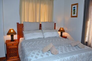 Bed and Breakfast Hermanus At Home